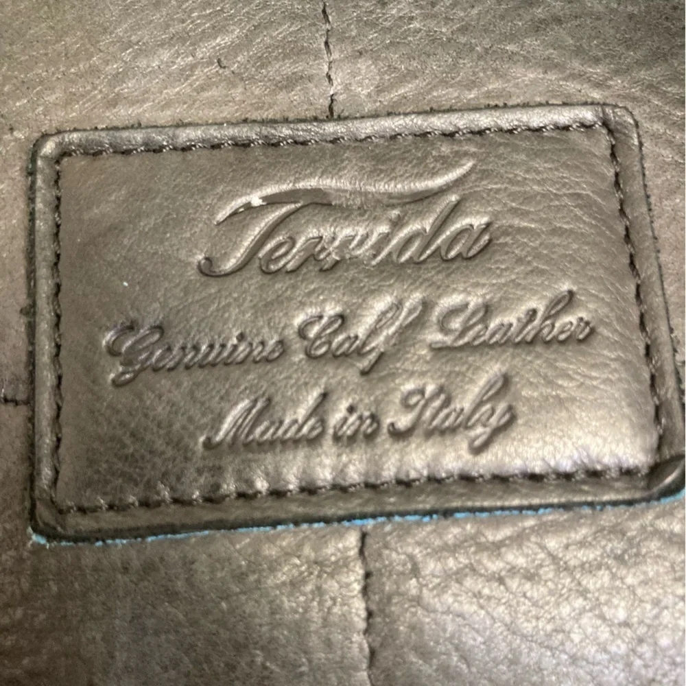 Terrida Luxury travel bag backpack made in tally Murano collection black leather